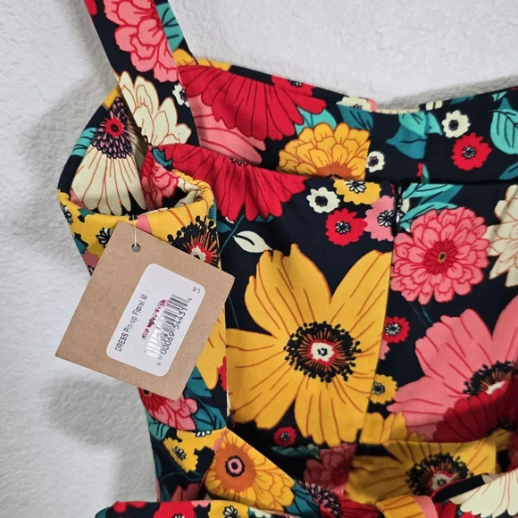 Eva Rose Floral Retro Fit And Flare Swing Dress Size Medium NWT Pinup Rockabilly - Picture 11 of 12
